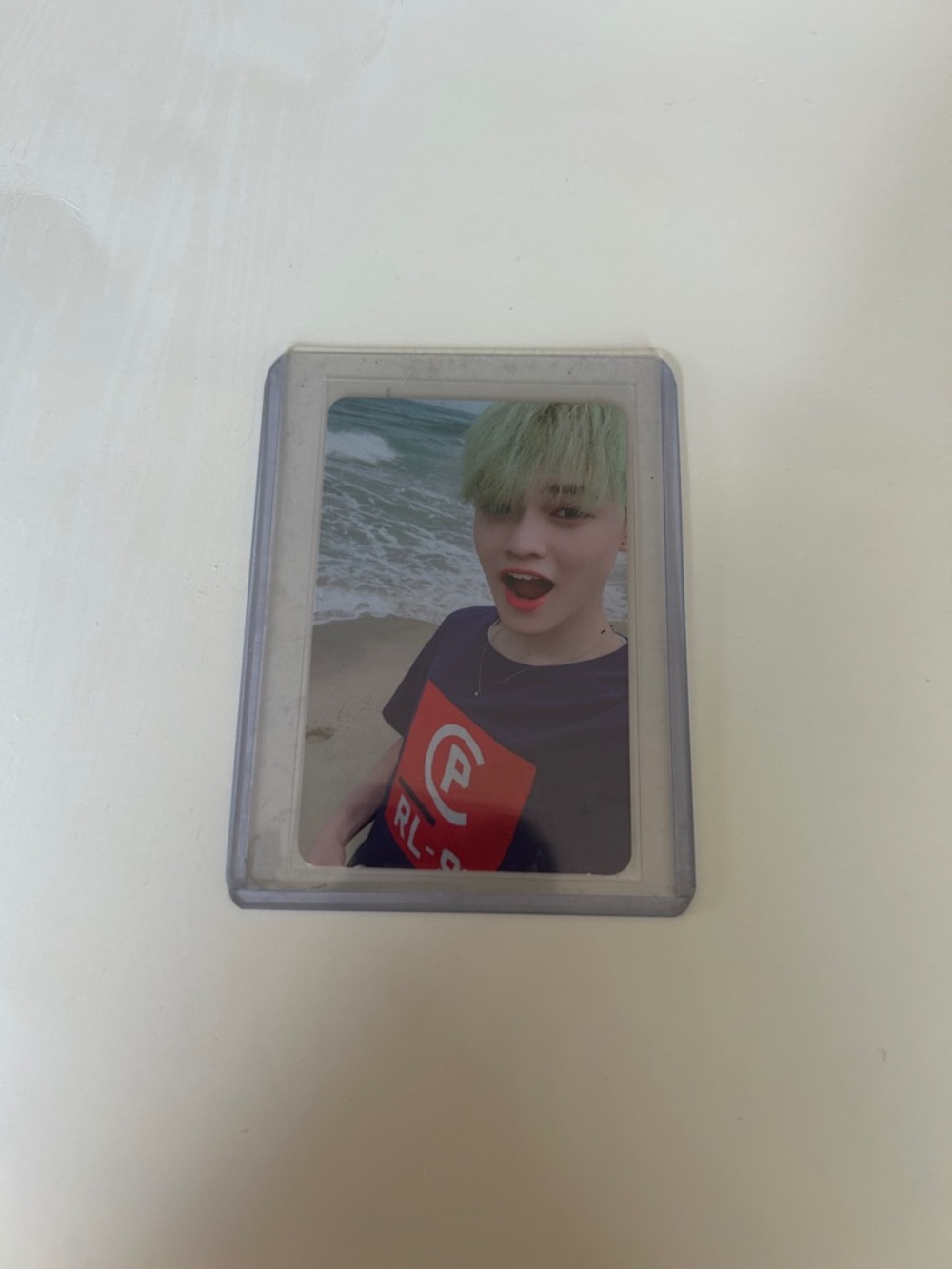 K-Pop Idol Photocard in Clear Sleeve - Black & Red